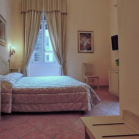 Chiaro Di Luna Viale Italia ซัสซารี ภายนอก รูปภาพ